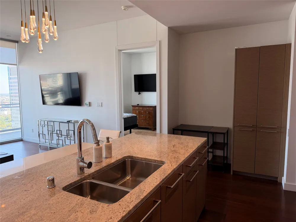 2900 Mckinnon Street #2507 Dallas, TX 75201