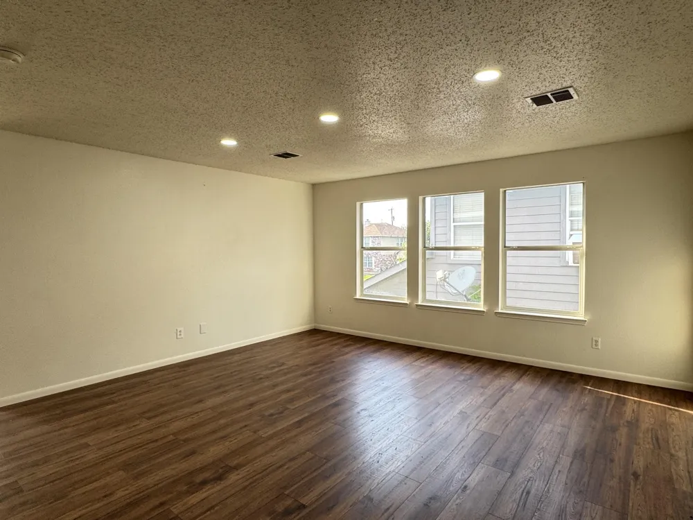 7305 Marsland Lane Arlington, TX 76001