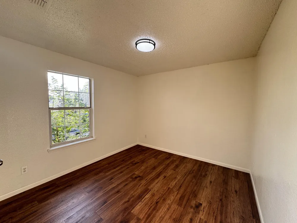 7305 Marsland Lane Arlington, TX 76001