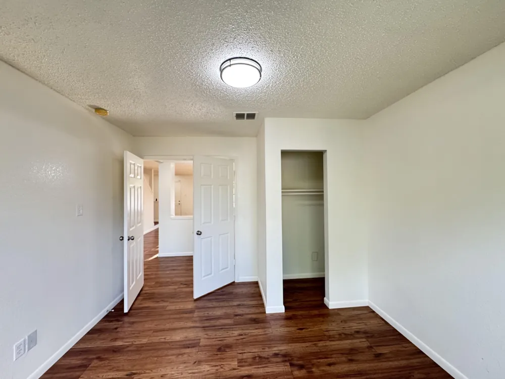 7305 Marsland Lane Arlington, TX 76001