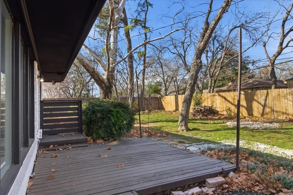 1509 University Drive Arlington, TX 76013