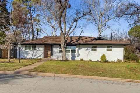 1509 University Drive