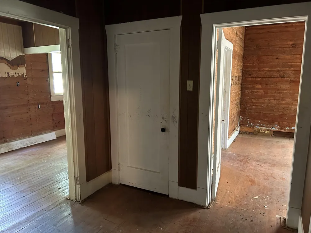 1207 E Washington Avenue Navasota, TX 77868