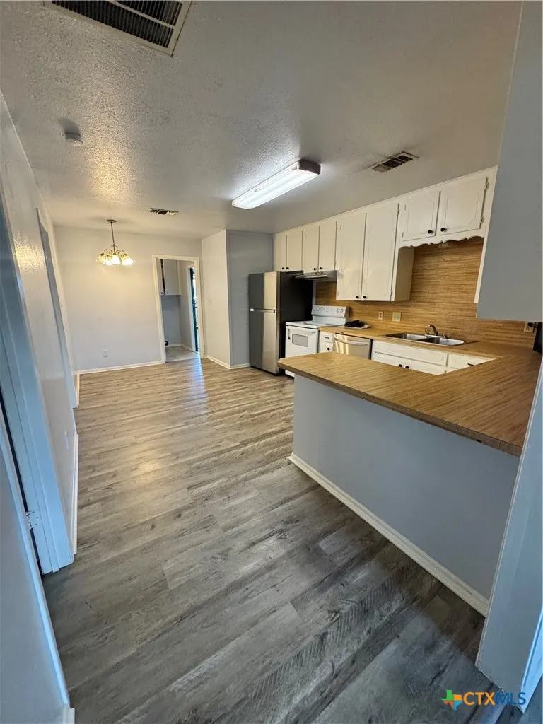102 Milann Street #B Victoria, TX 77901