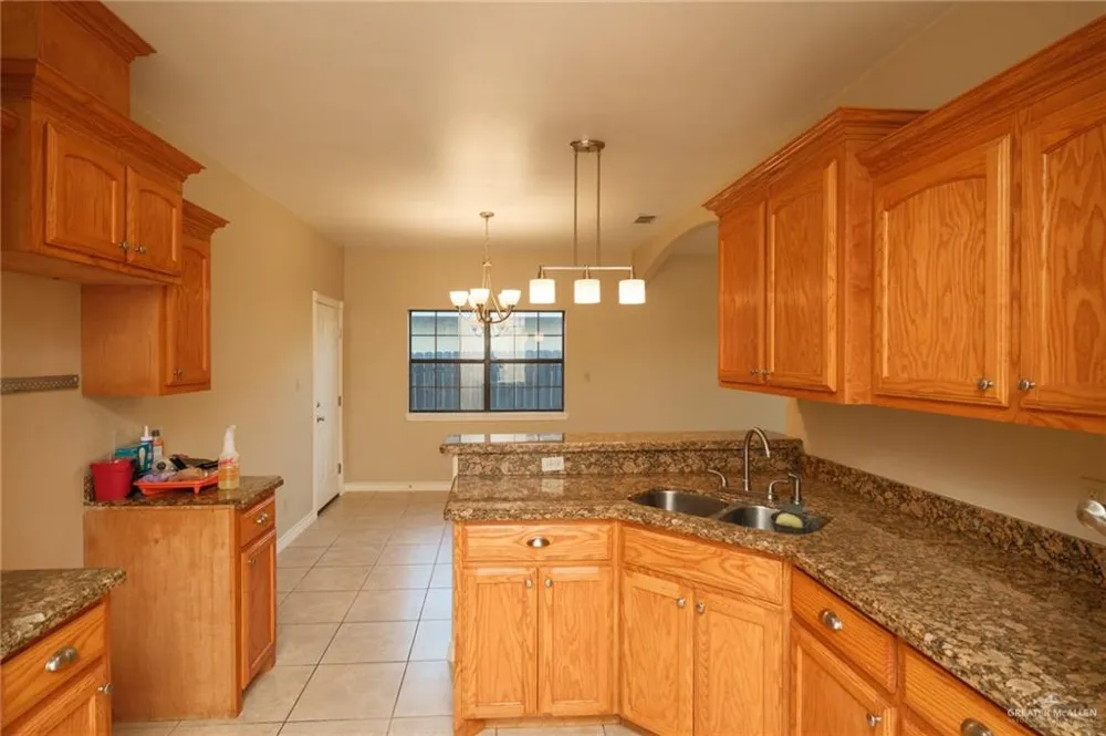 8512 Blue Sage Lane Brownsville, TX 78520