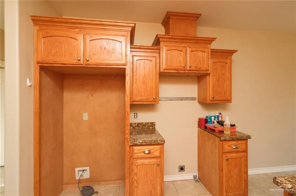 8512 Blue Sage Lane Brownsville, TX 78520