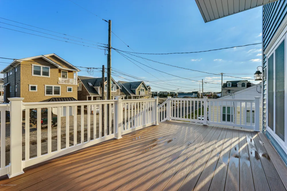 8 Meadow Avenue Manasquan, NJ 08736