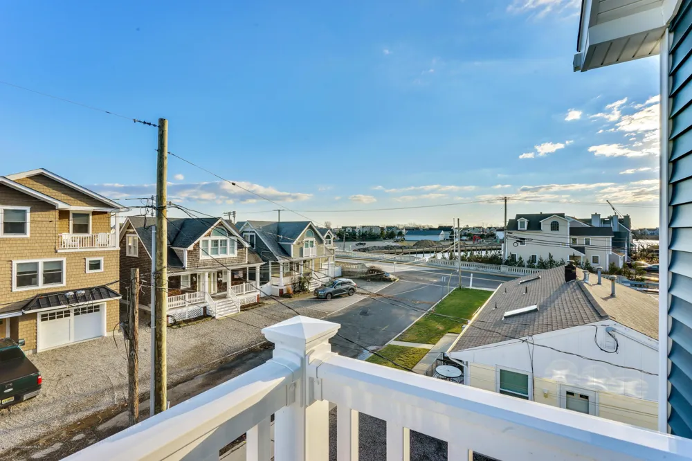 8 Meadow Avenue Manasquan, NJ 08736