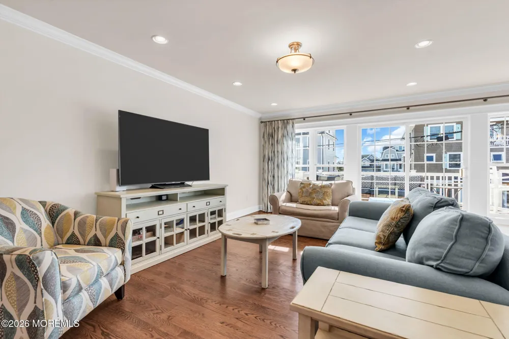 8 Meadow Avenue Manasquan, NJ 08736