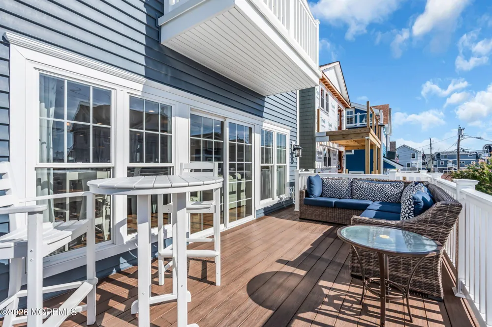 8 Meadow Avenue Manasquan, NJ 08736