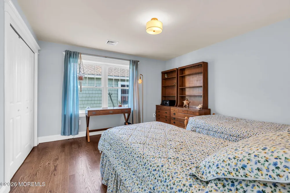 8 Meadow Avenue Manasquan, NJ 08736