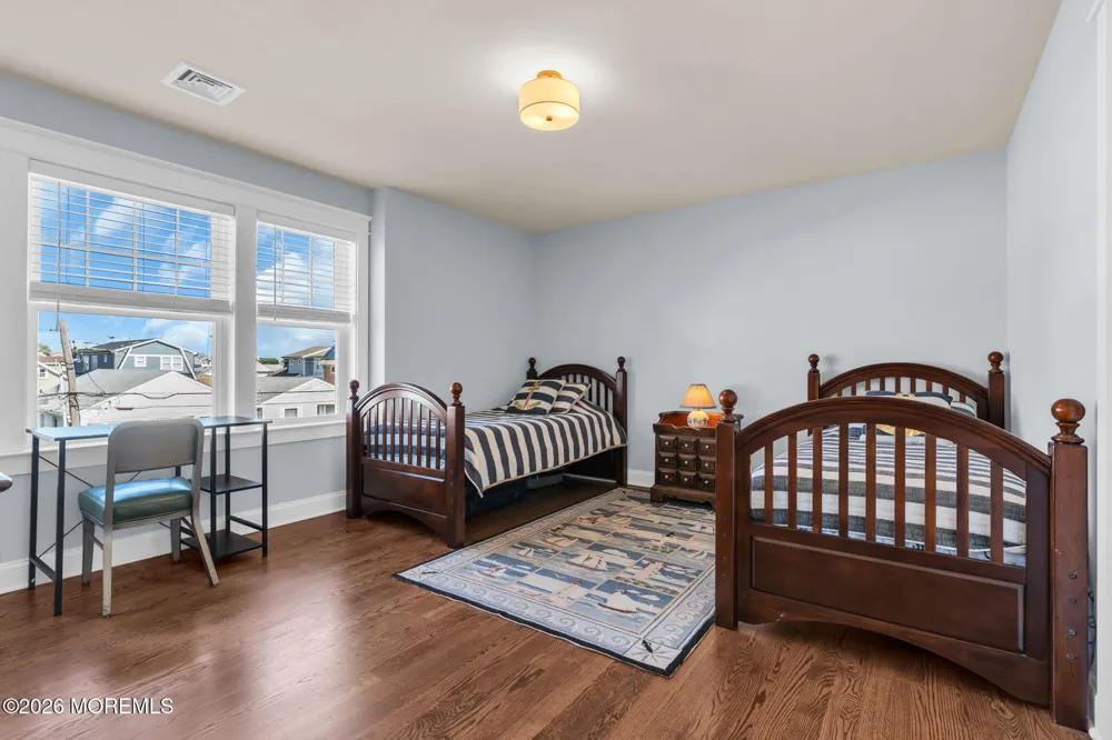 8 Meadow Avenue Manasquan, NJ 08736