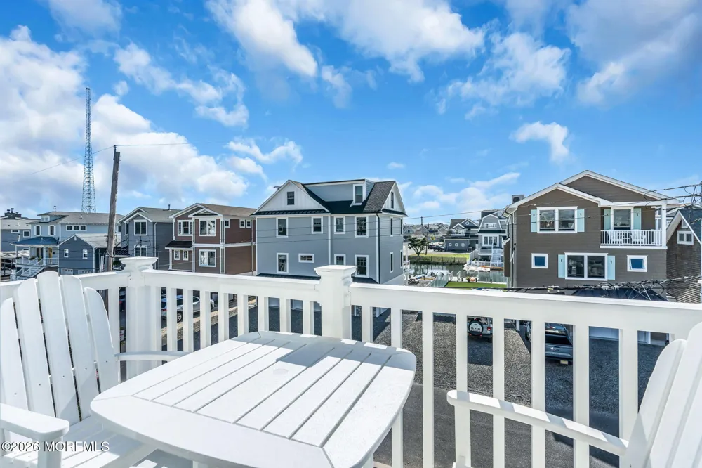 8 Meadow Avenue Manasquan, NJ 08736