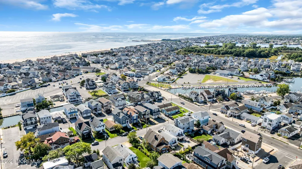 8 Meadow Avenue Manasquan, NJ 08736