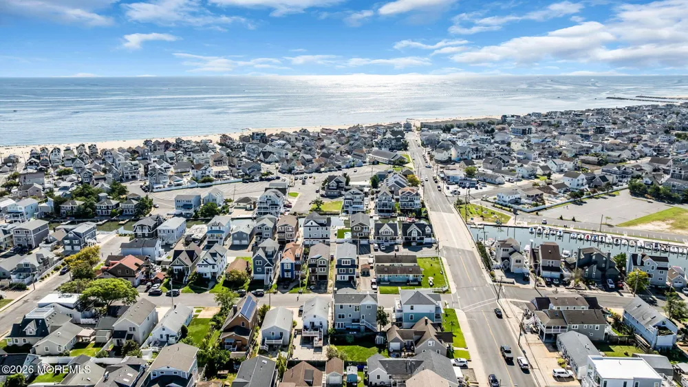 8 Meadow Avenue Manasquan, NJ 08736