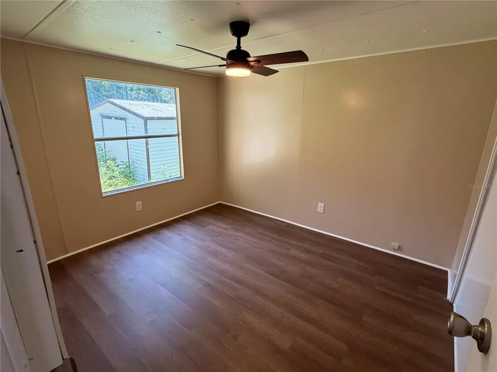 1583 CR 435 Lake Panasoffkee, FL 33538
