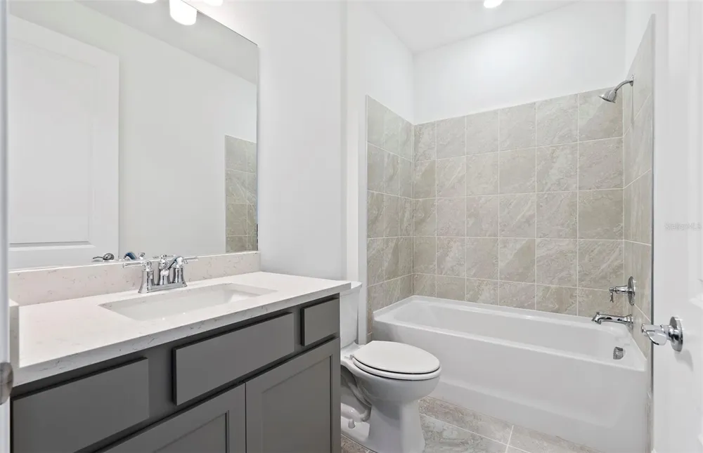 2739 BEBB OAK DRIVE North Port, FL 34289