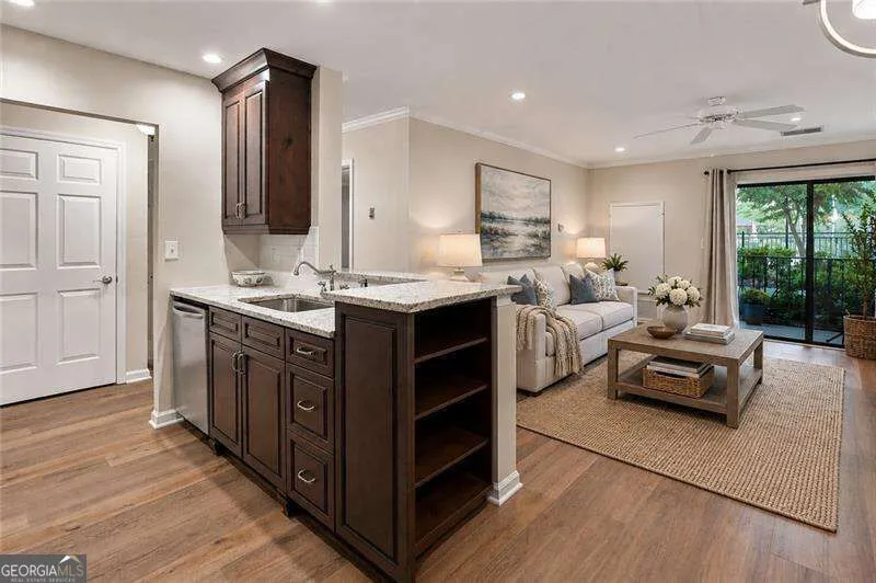 300 Johnson Ferry RD Sandy Springs, GA 30328