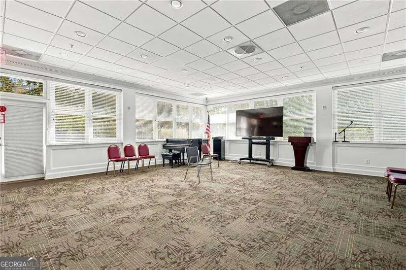 300 Johnson Ferry RD Sandy Springs, GA 30328
