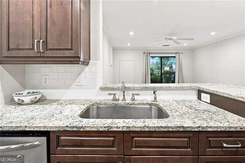 300 Johnson Ferry RD Sandy Springs, GA 30328