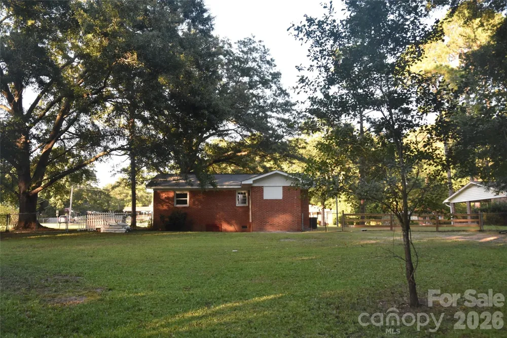 139 Robinhood Road Hartsville, SC 29550