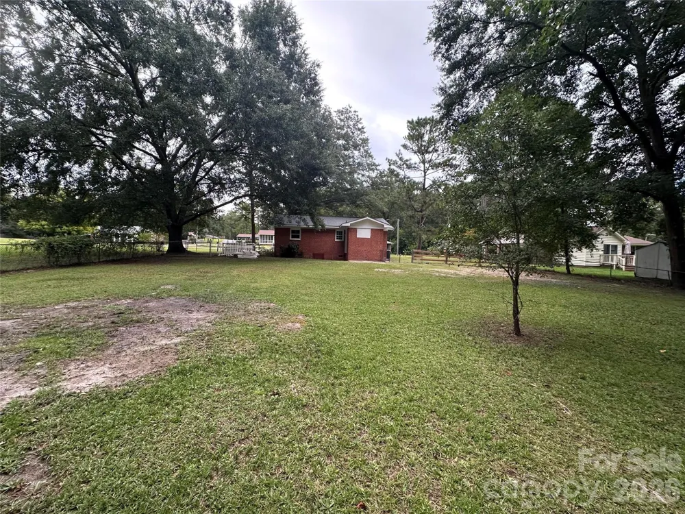 139 Robinhood Road Hartsville, SC 29550