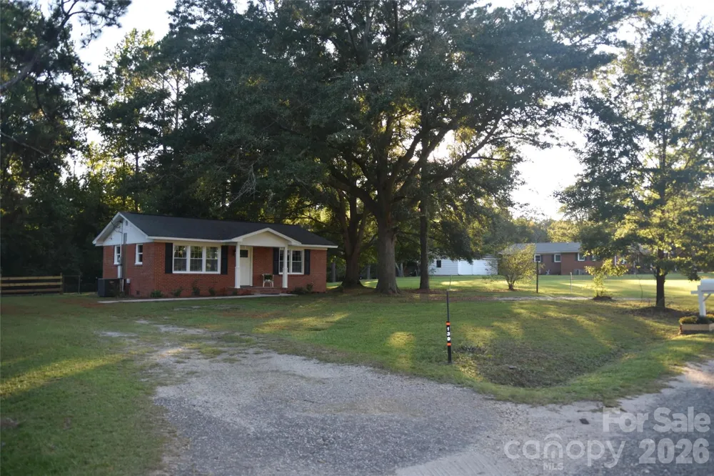 139 Robinhood Road Hartsville, SC 29550