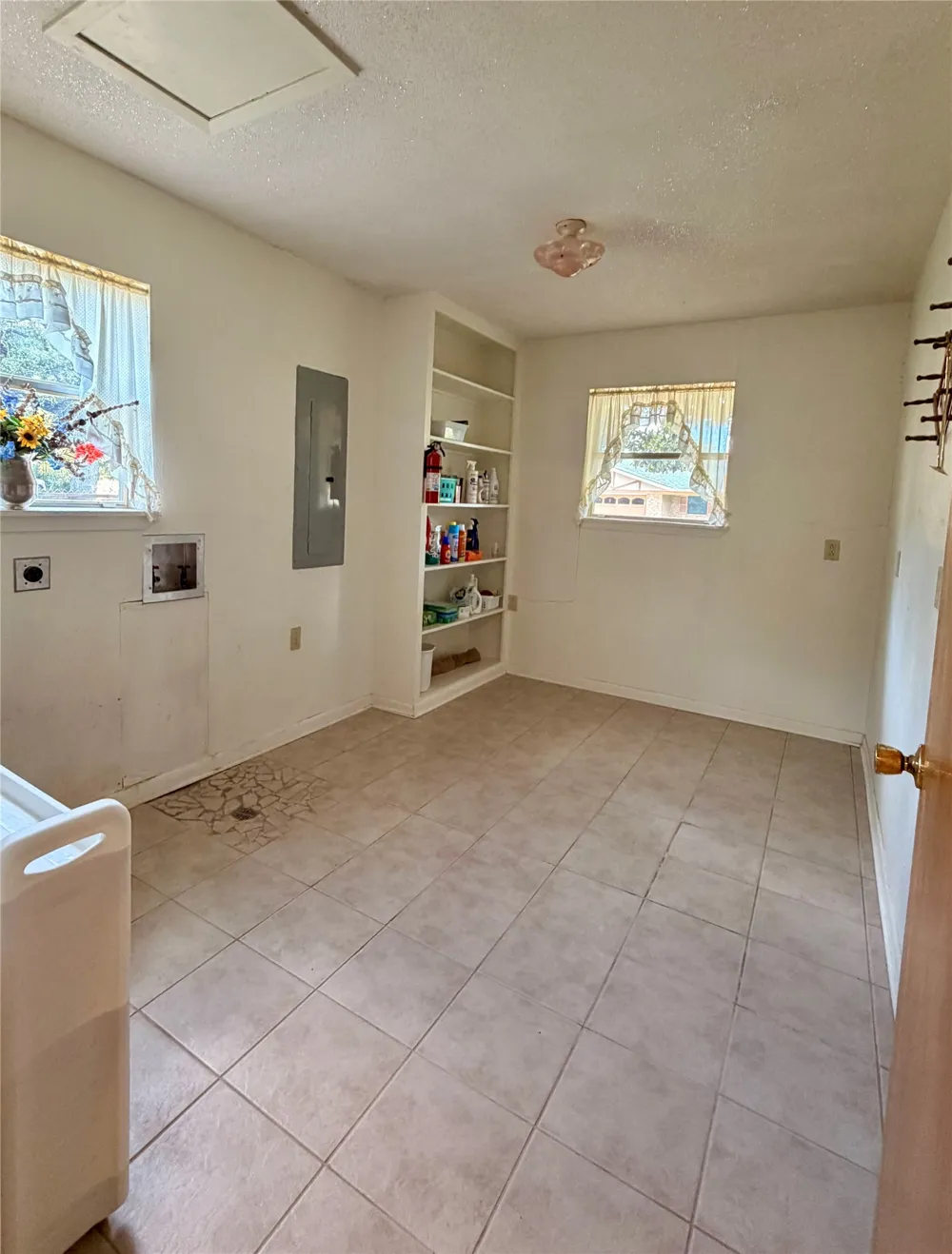 200 S Speed Street Gustine, TX 76455