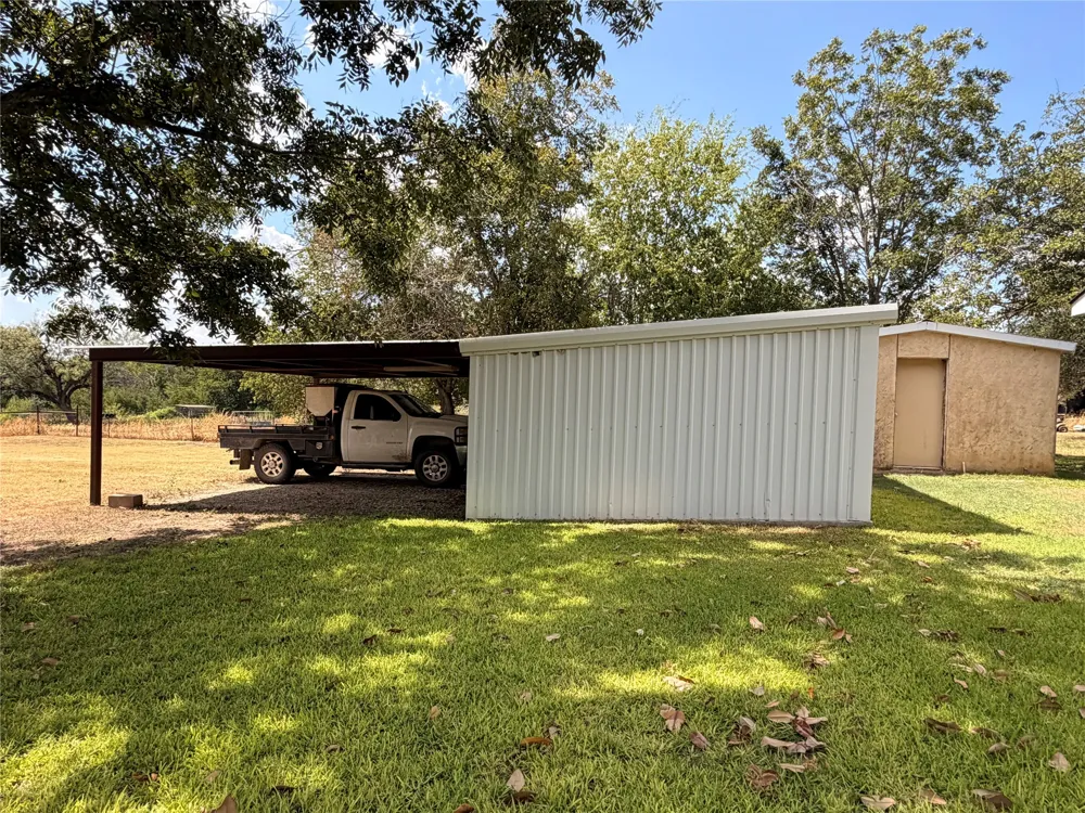 200 S Speed Street Gustine, TX 76455