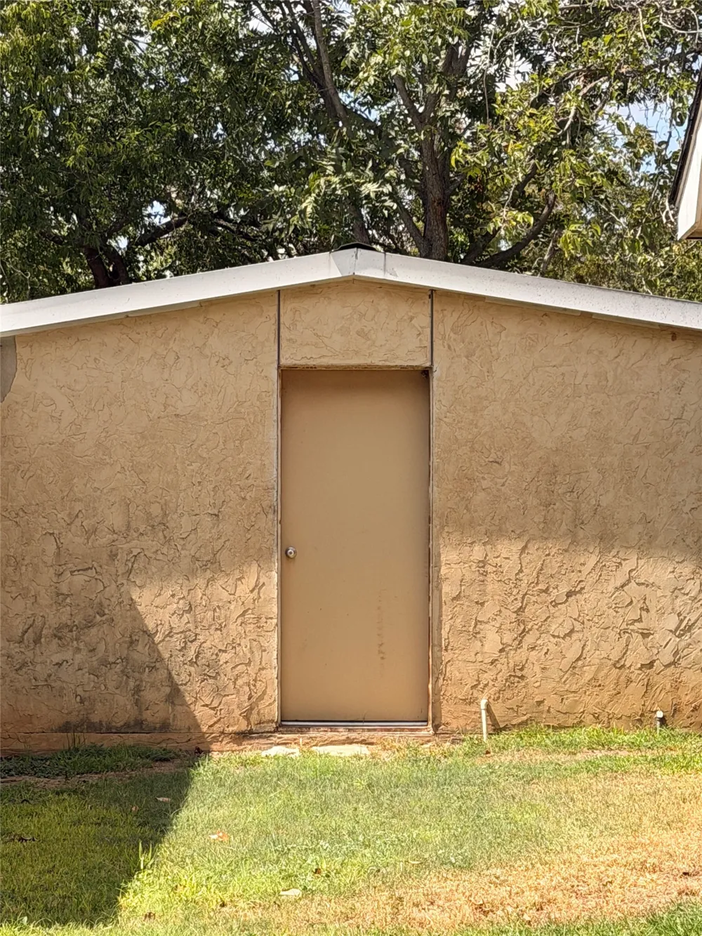 200 S Speed Street Gustine, TX 76455