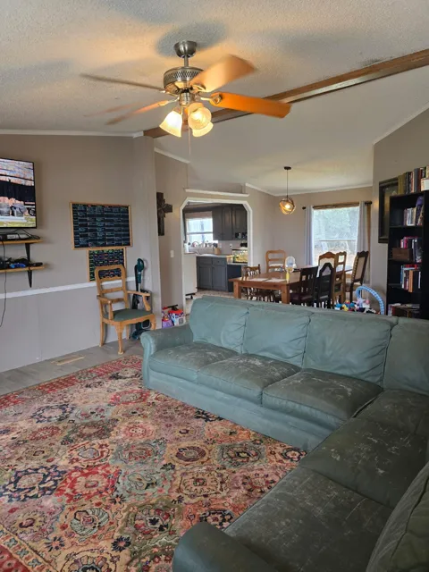 2901 Rolling Oaks Drive
