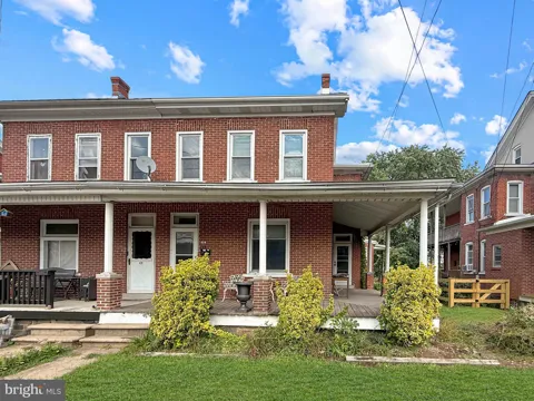 418 MAIN STREET
