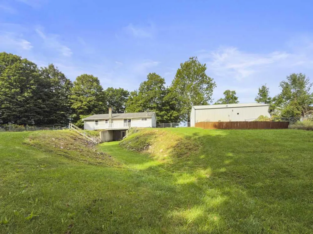 1117 9th Street Plainwell, MI 49080
