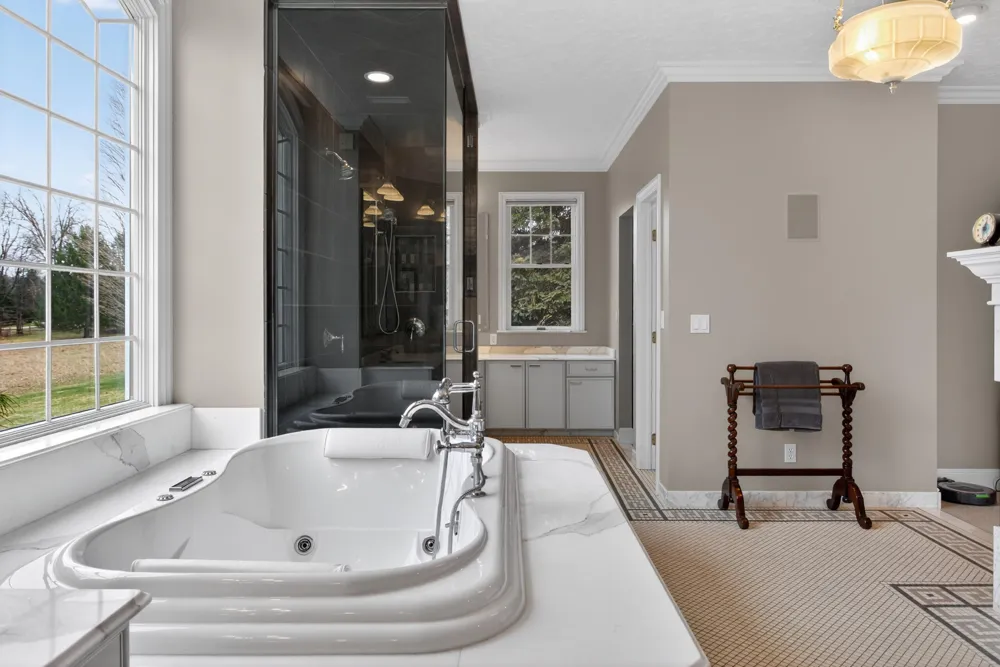 6190 Browns Lake Road Summit Township, MI 49203
