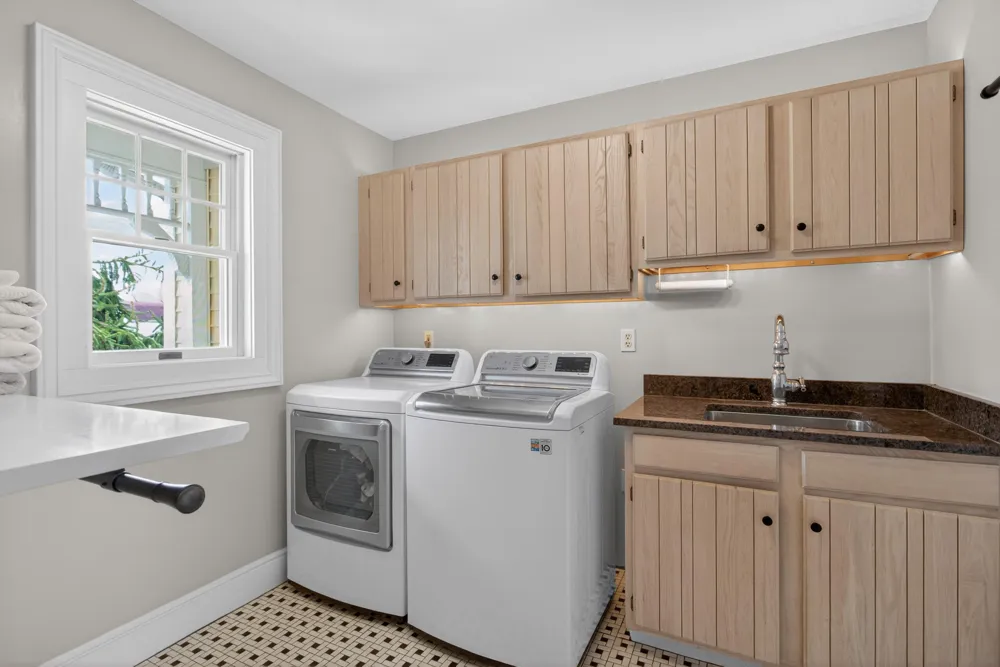 6190 Browns Lake Road Summit Township, MI 49203