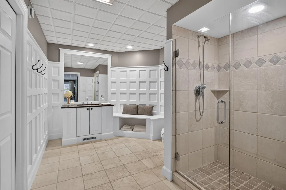 6190 Browns Lake Road Summit Township, MI 49203