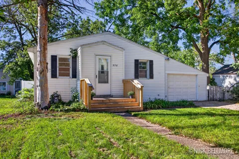 576 W 20th Street