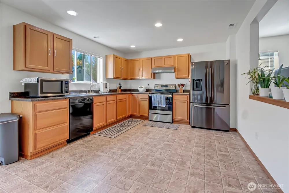 29704 217th Place SE Kent, WA 98042
