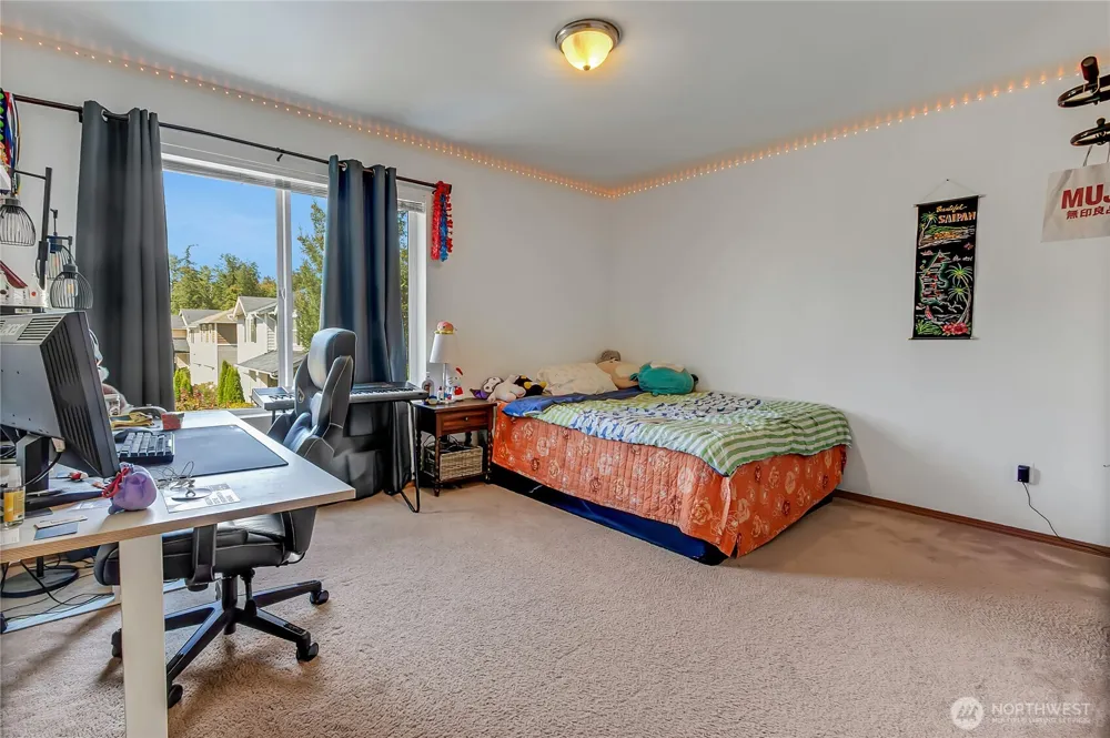 29704 217th Place SE Kent, WA 98042