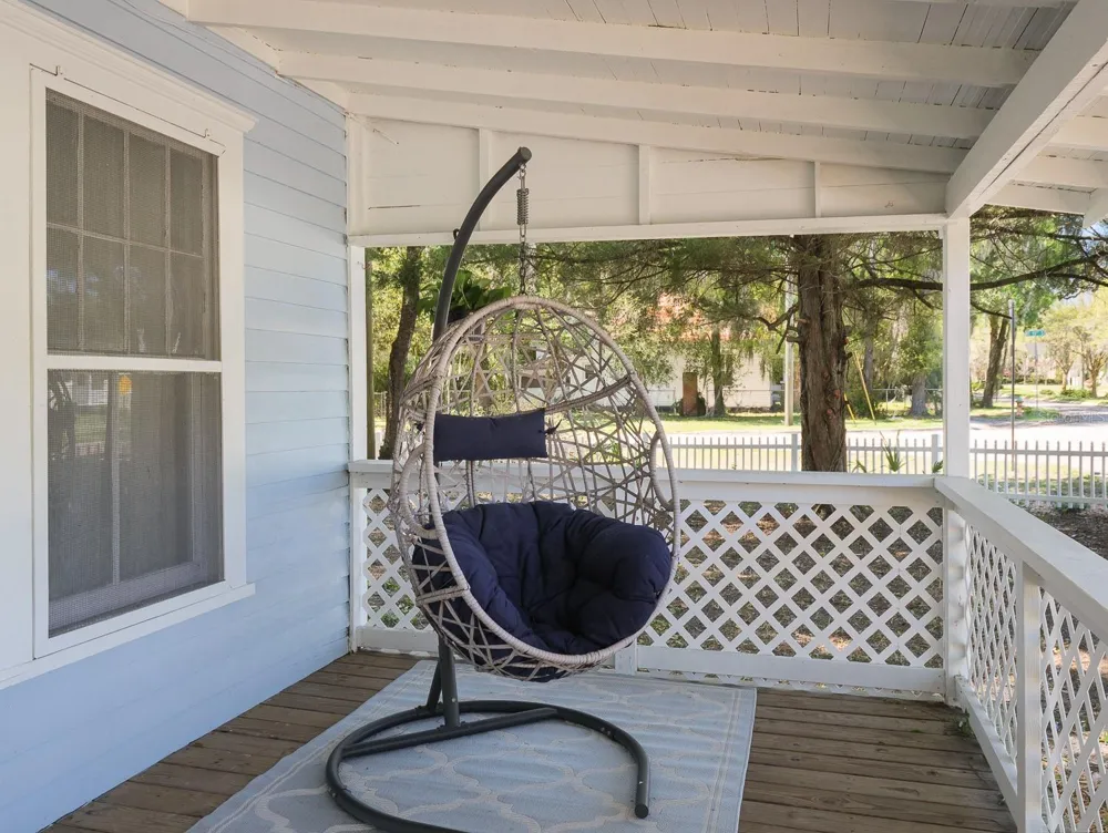 1005 NE 3RD AVENUE Gainesville, FL 32601
