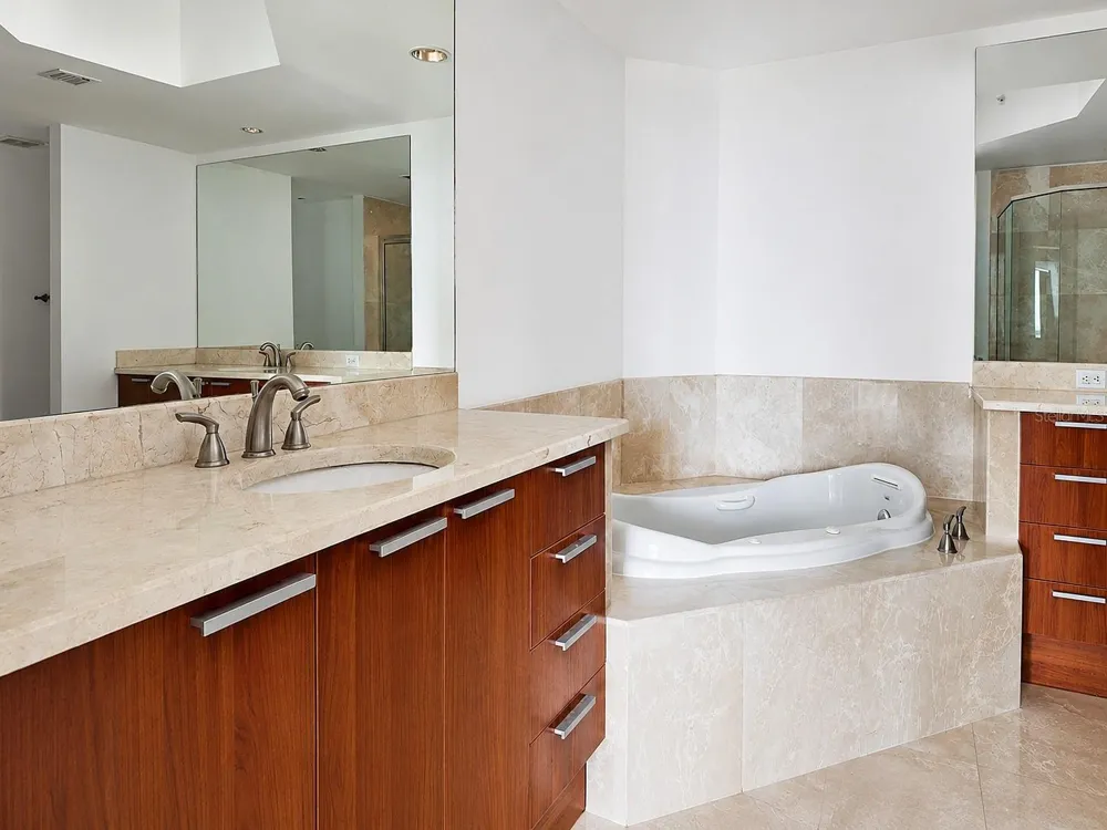 241 RIVERSIDE DRIVE #2006 Holly Hill, FL 32117