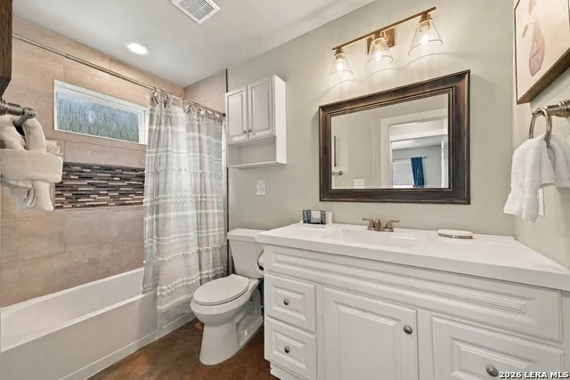 464 Pecan Row Canyon Lake, TX 78132