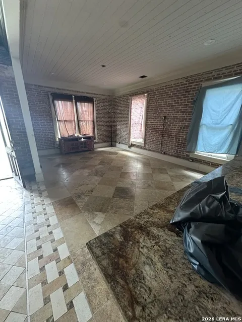2247 Interstate 35 San Antonio, TX 78208