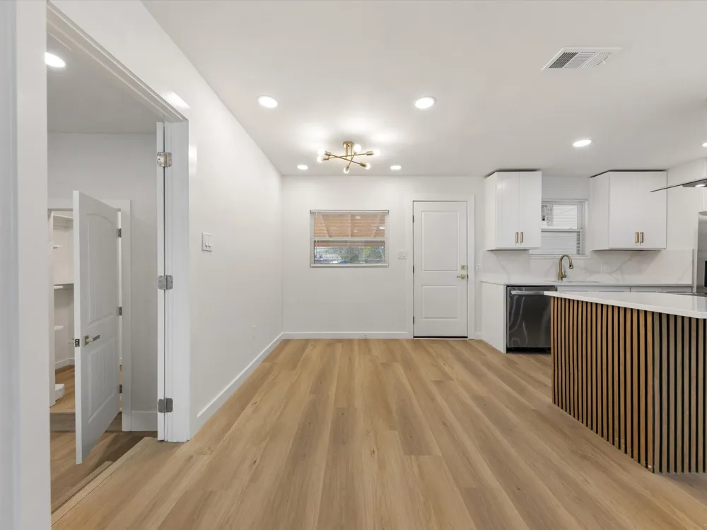 2907 Andrea Lane Dallas, TX 75228