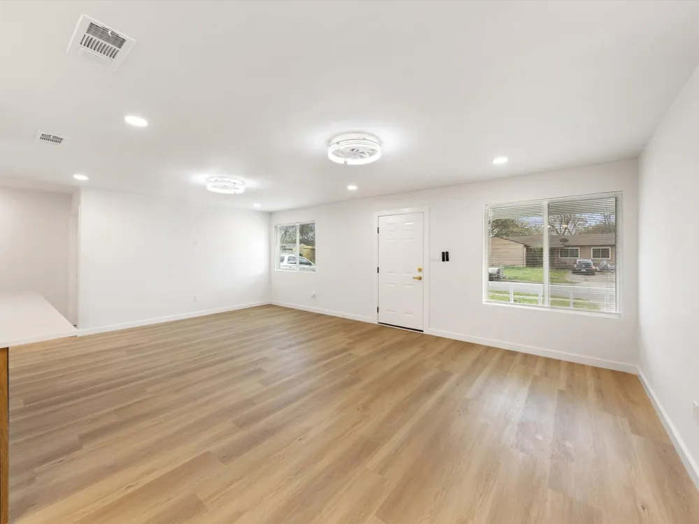 2907 Andrea Lane Dallas, TX 75228