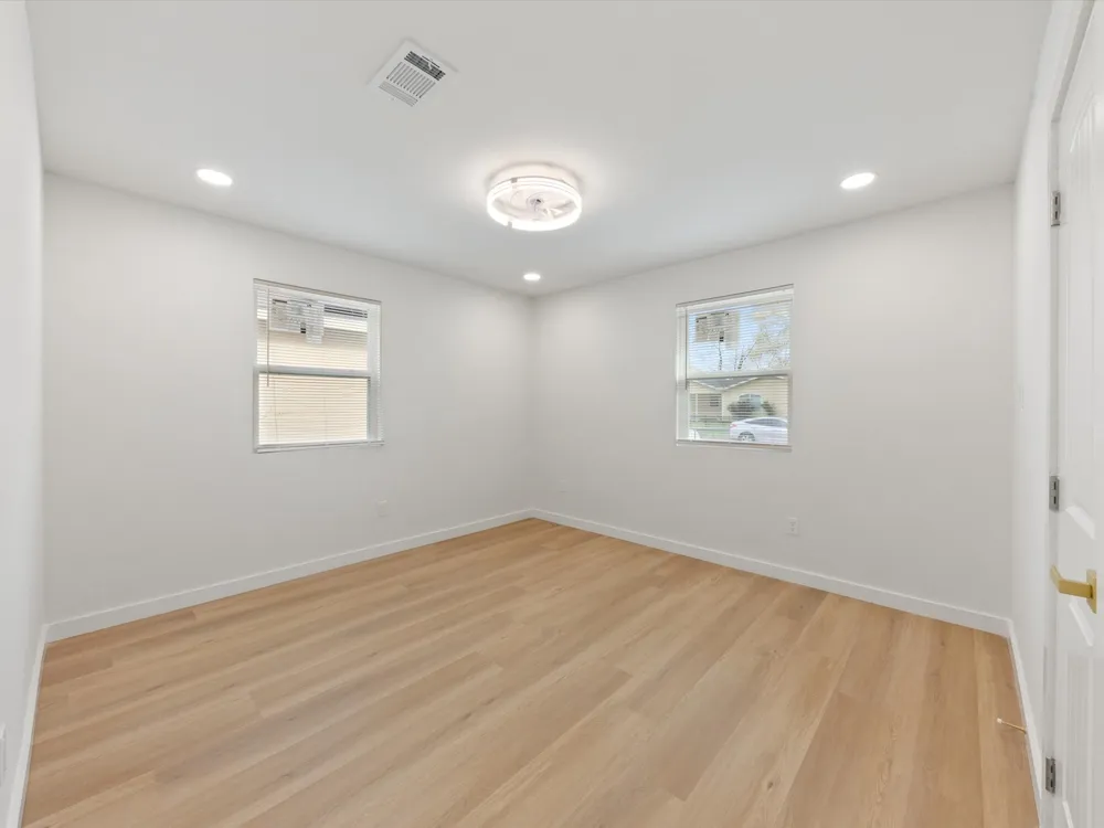 2907 Andrea Lane Dallas, TX 75228