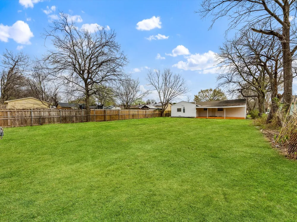 2907 Andrea Lane Dallas, TX 75228