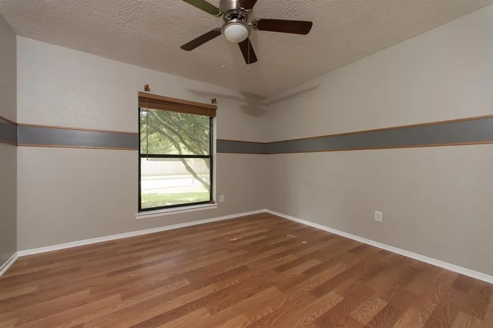 16031 Windom Drive Hockley, TX 77598