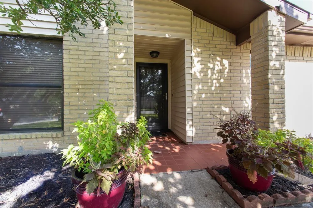 16031 Windom Drive Hockley, TX 77598