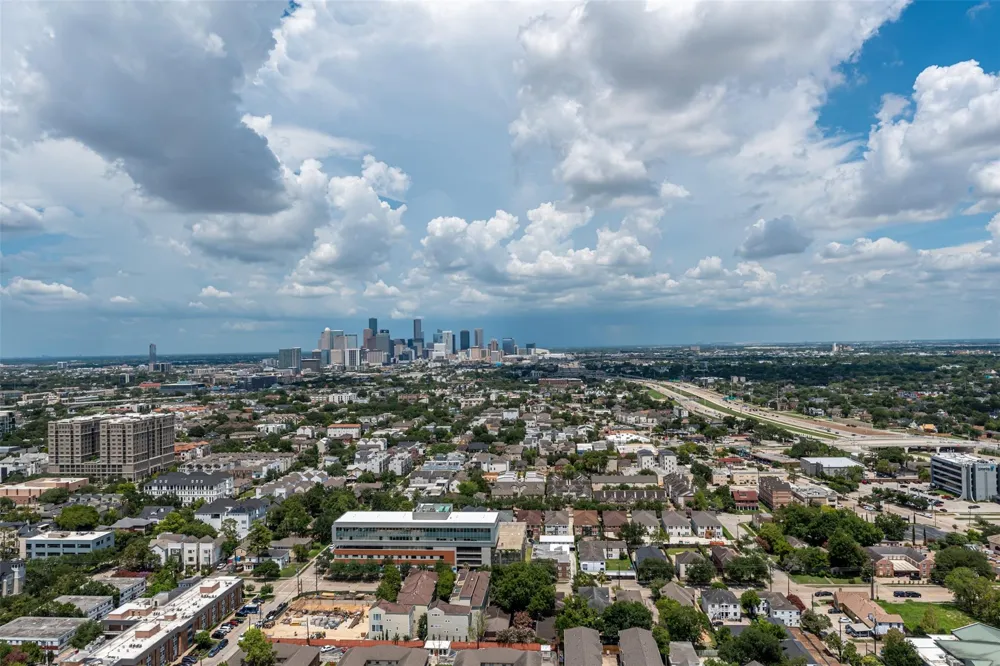 1701 Hermann Drive #34L Houston, TX 77004